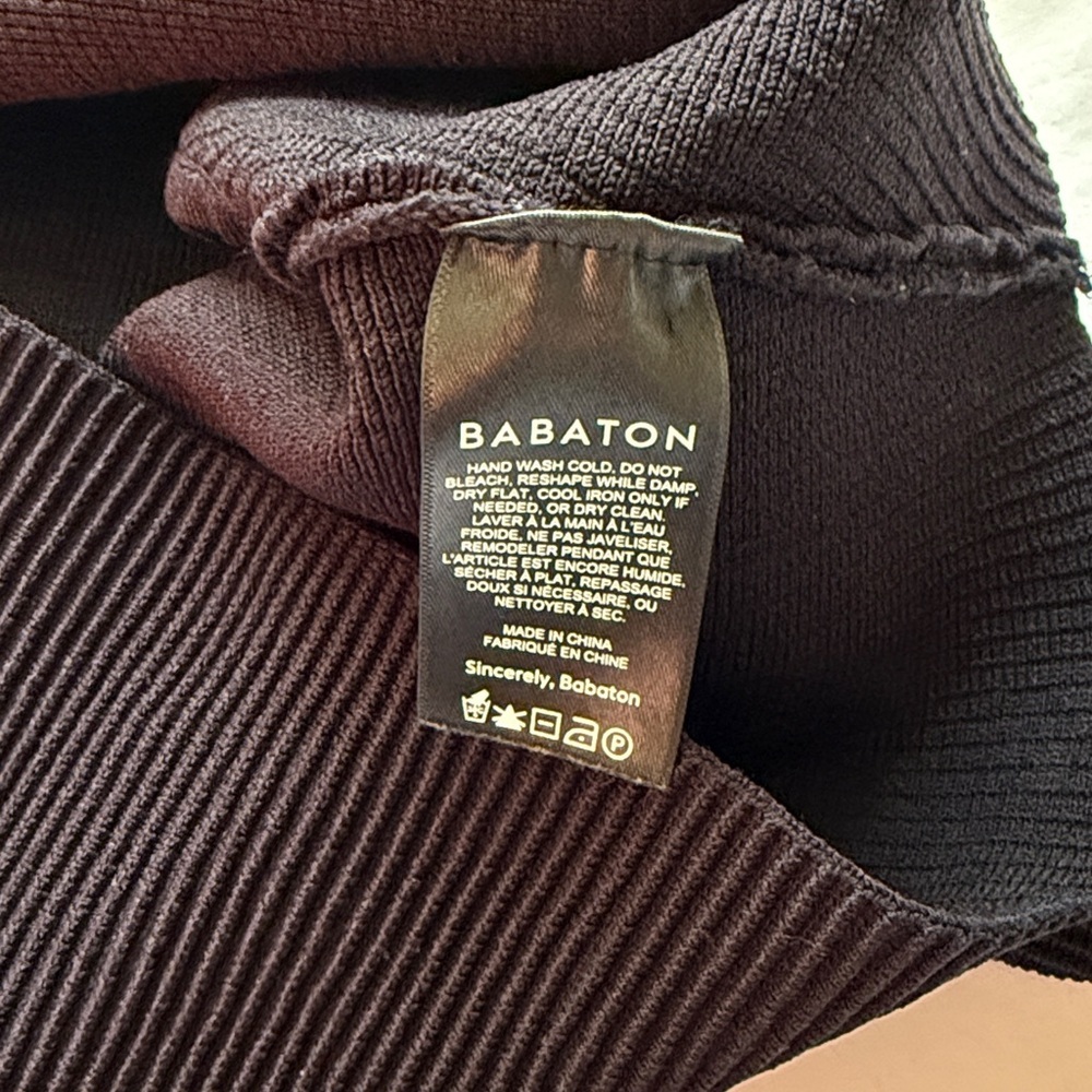 Aritzia Babaton Black Ribbed Crop Top - Picture 7 of 8